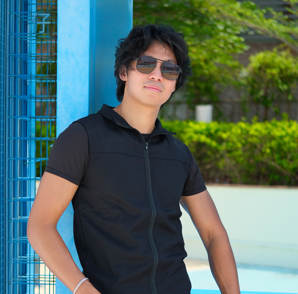 Jeremy wearing the Tactus vest